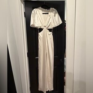Angel Sleeve O-Ring Maxi Dress